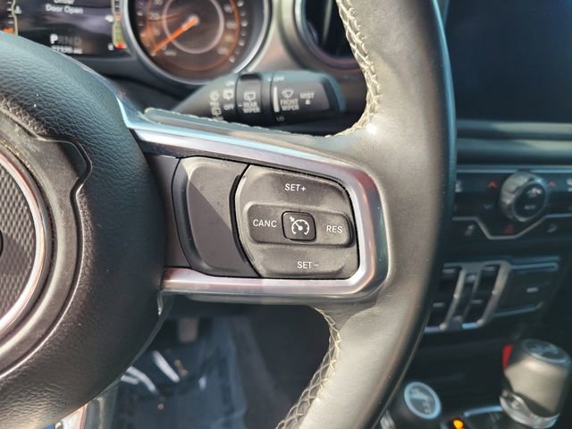 Used 2018 Jeep Wrangler Unlimited Sahara AWD/4WD image 14
