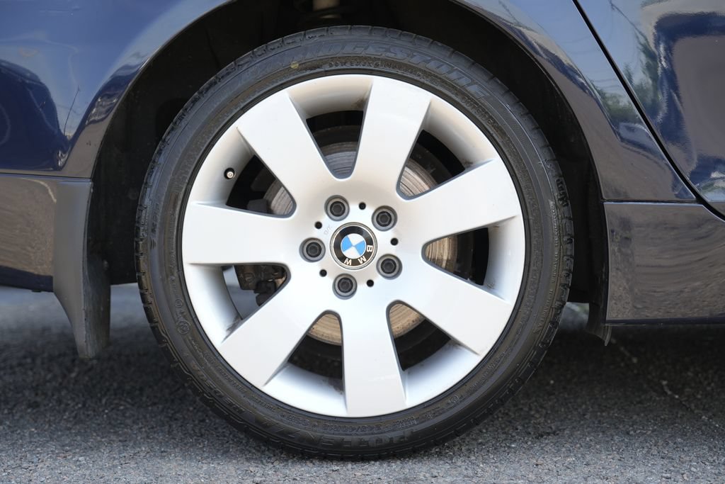 Used 2006 BMW 530xi Sedan AWD/4WD image 11
