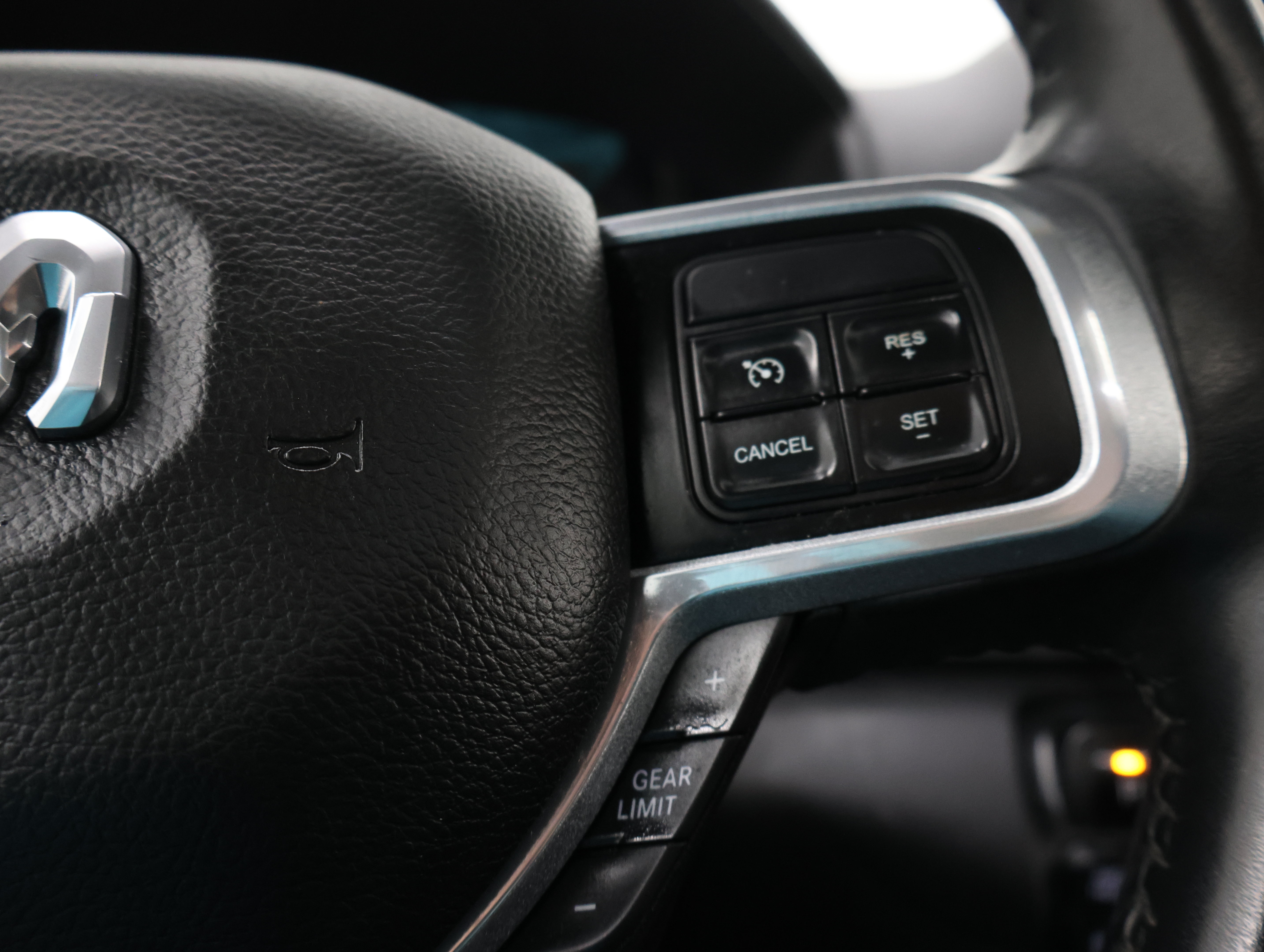 Used 2022 RAM 2500 Laramie w/ Night Edition AWD/4WD image 14