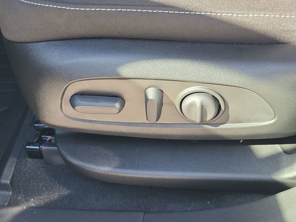 New 2026 Chevrolet Blazer LT w/ Convenience Package image 14