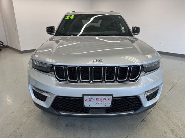 Used 2024 Jeep Grand Cherokee Limited 4xe image 3