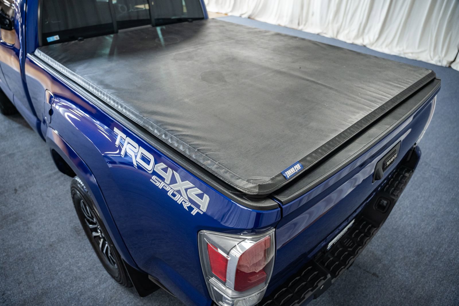 Used 2022 Toyota Tacoma TRD Sport image 7