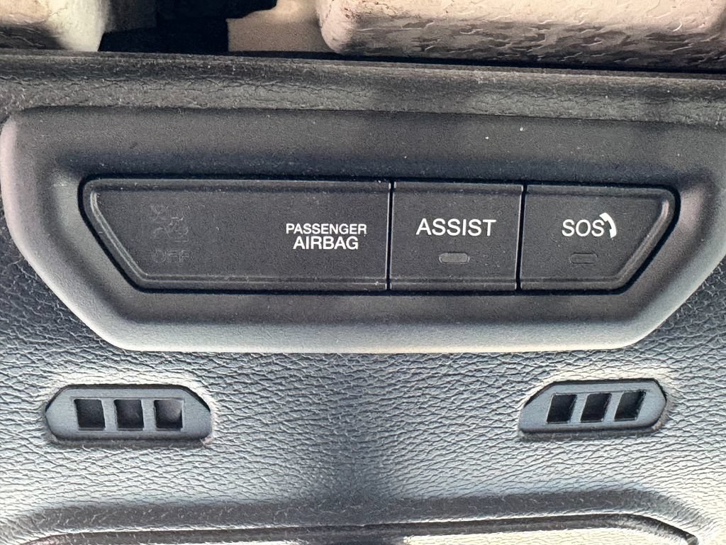Used 2022 Jeep Wrangler Sport AWD/4WD image 26