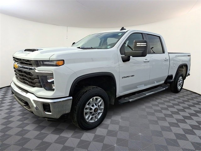Used 2024 Chevrolet Silverado 2500 LT image 3