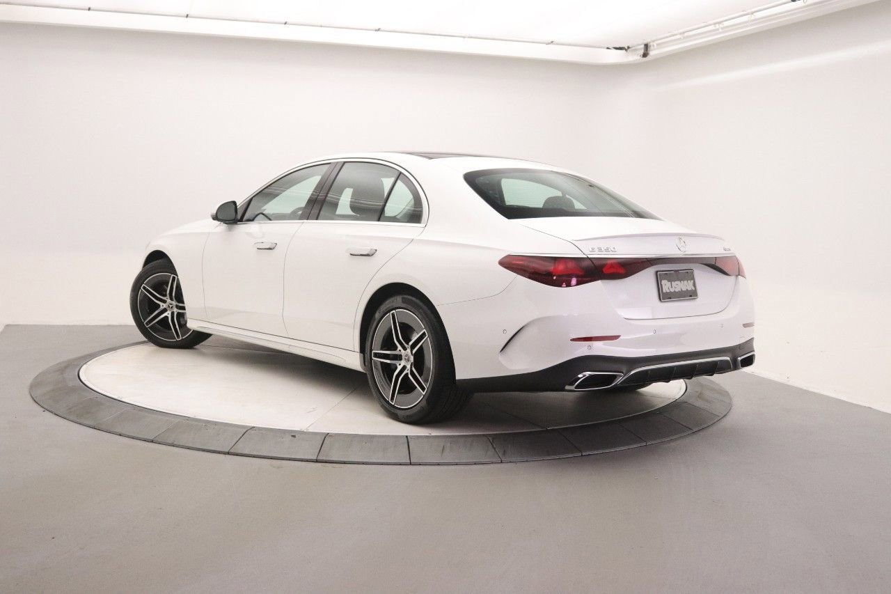 New 2025 Mercedes-Benz E 350 4MATIC Sedan image 2
