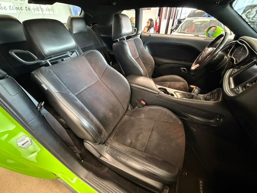 Used 2017 Dodge Challenger GT w/ Driver Convenience Group image 28