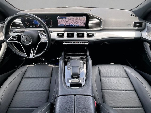 Used 2025 Mercedes-Benz GLS 450 4MATIC image 15