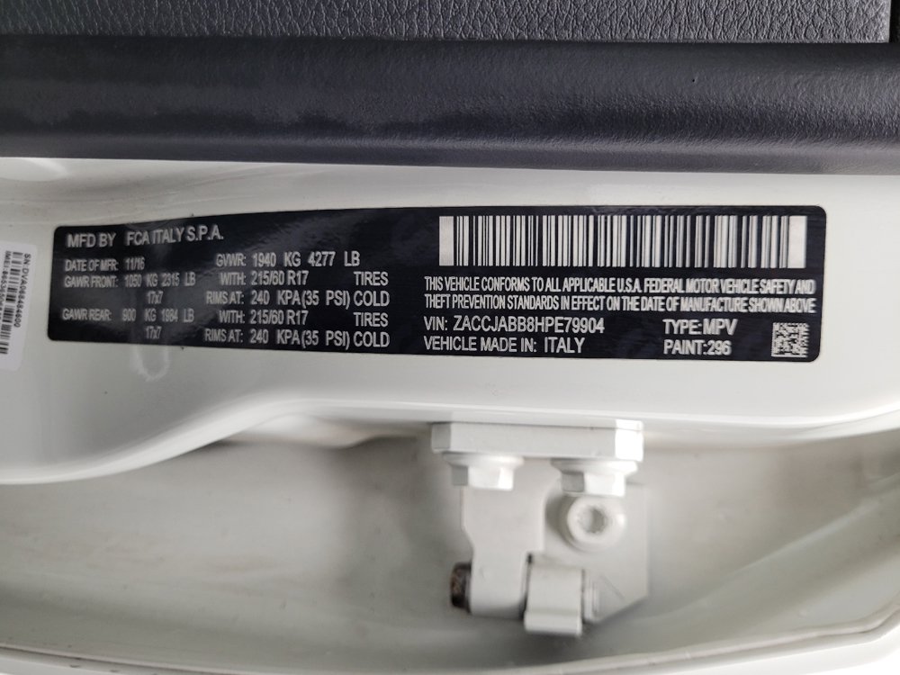 Used 2017 Jeep Renegade Latitude FWD image 33