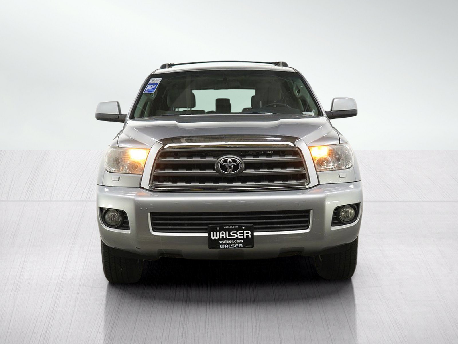 Used 2010 Toyota Sequoia SR5 AWD/4WD image 9