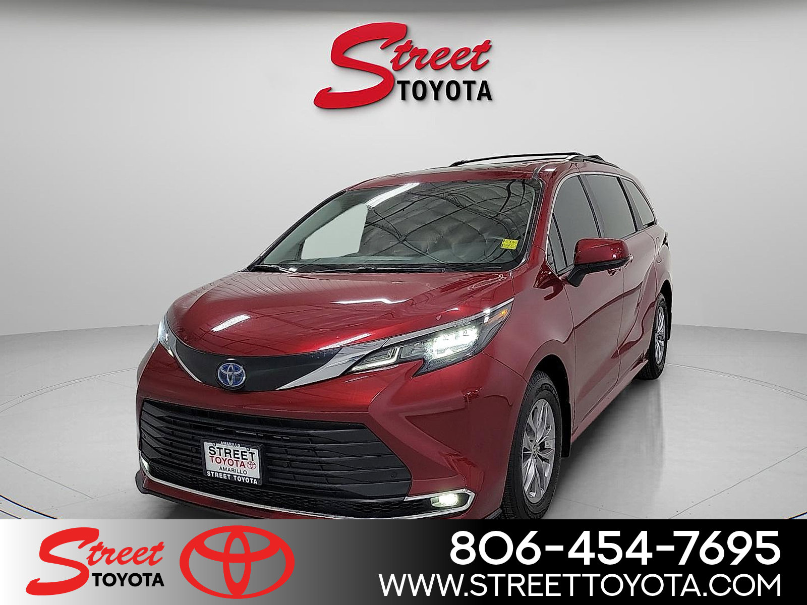 Certified 2024 Toyota Sienna XLE