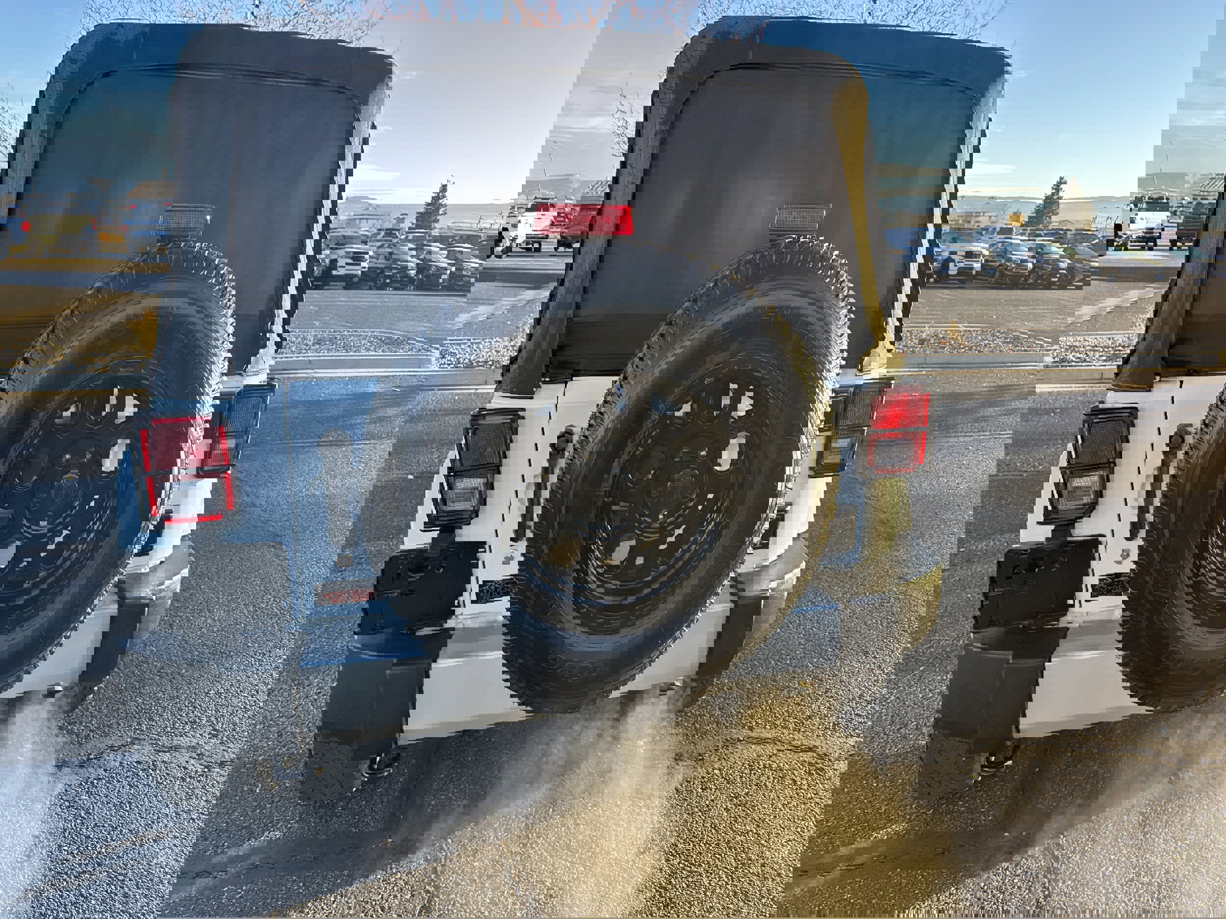 Used 2012 Jeep Wrangler Unlimited Sahara w/ Connectivity Group image 5