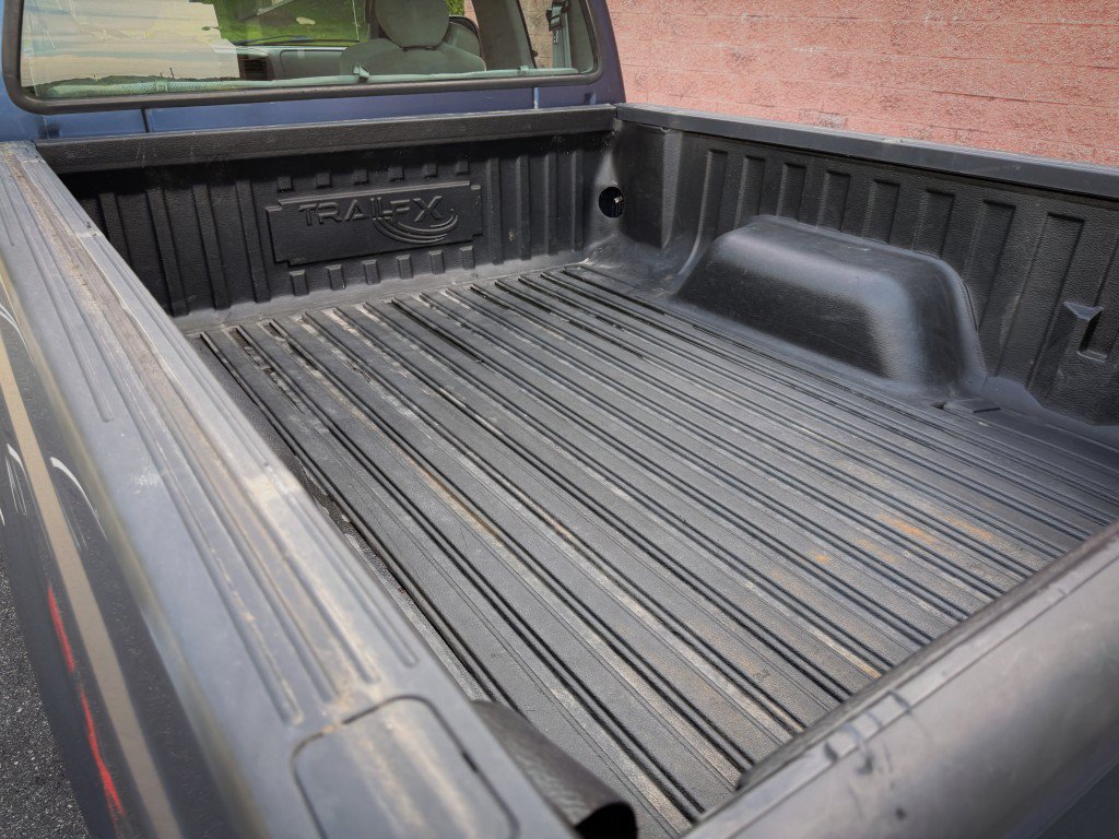 Used 2004 Ford F250 XLT AWD/4WD image 13