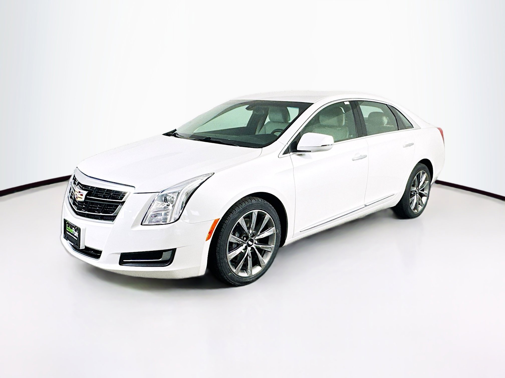 Used 2016 Cadillac XTS FWD image 3