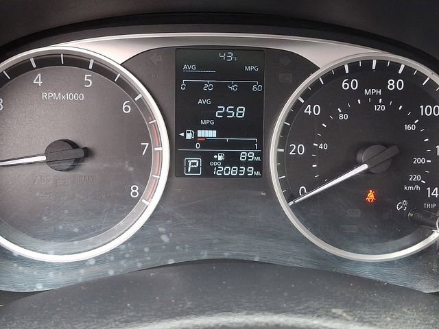 Used 2021 Nissan Versa S image 20