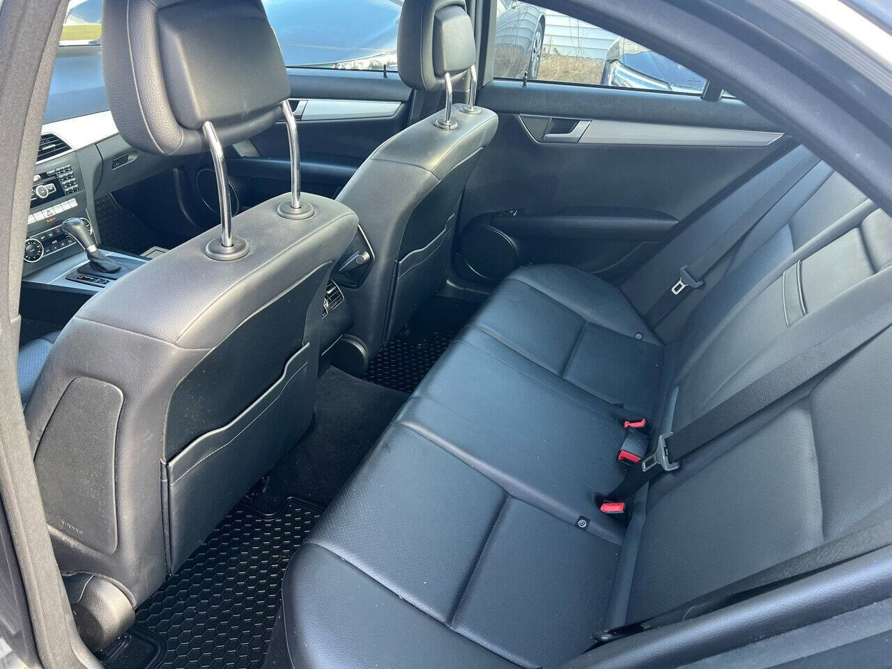 Used 2013 Mercedes-Benz C 300 4MATIC Sedan image 16