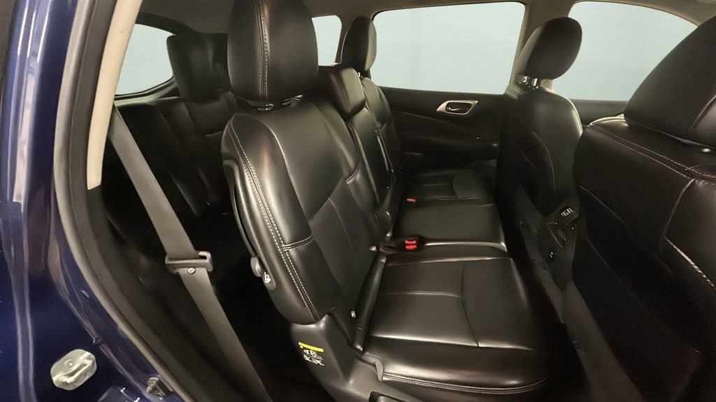 Used 2017 Nissan Pathfinder SL w/ SL Tech Package image 16