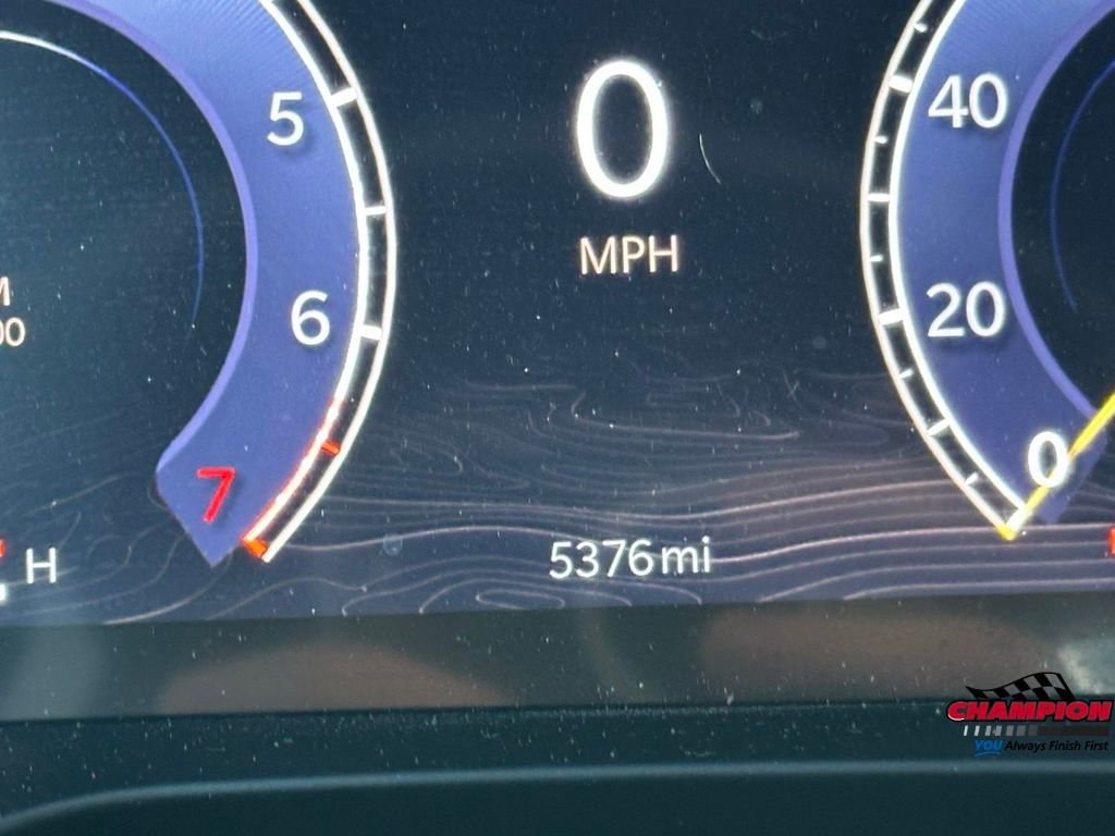 Used 2024 Jeep Grand Cherokee Limited image 18