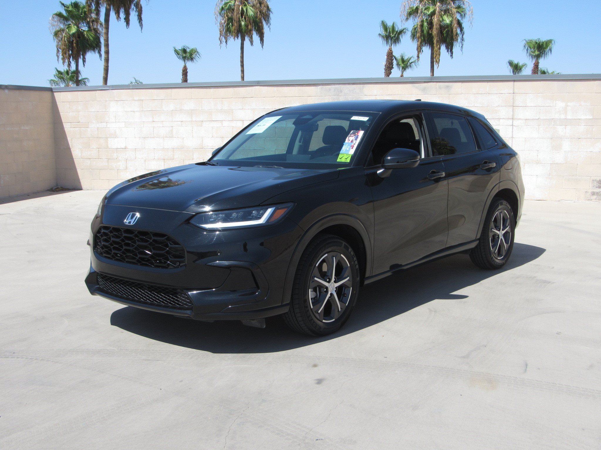 Certified 2024 Honda HR-V EX-L image 1