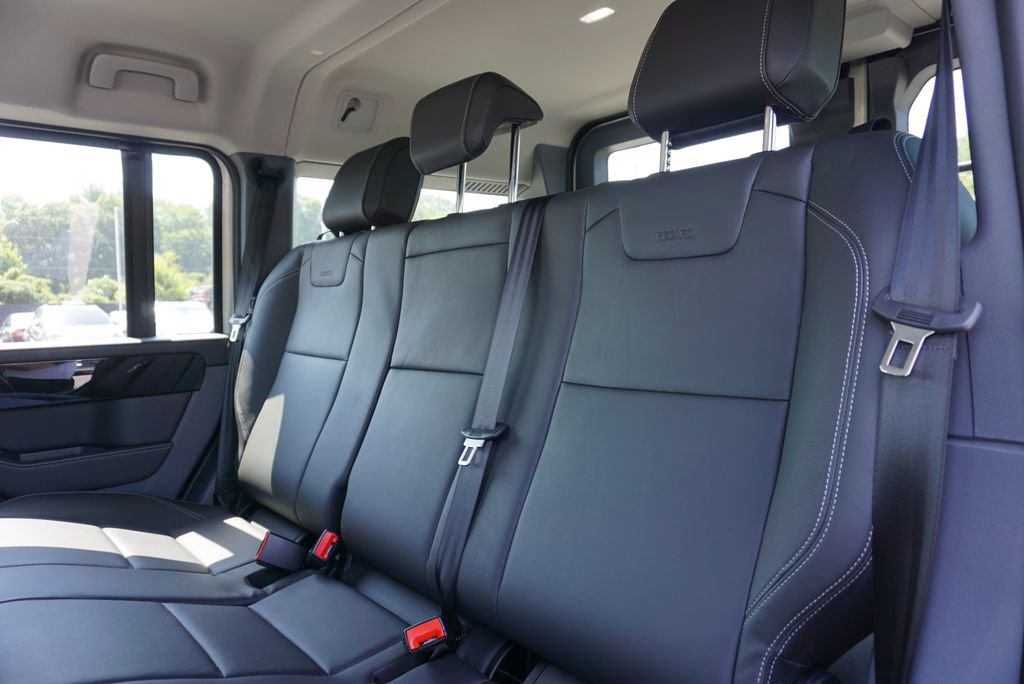 Used 2024 INEOS Grenadier Station Wagon AWD/4WD image 14