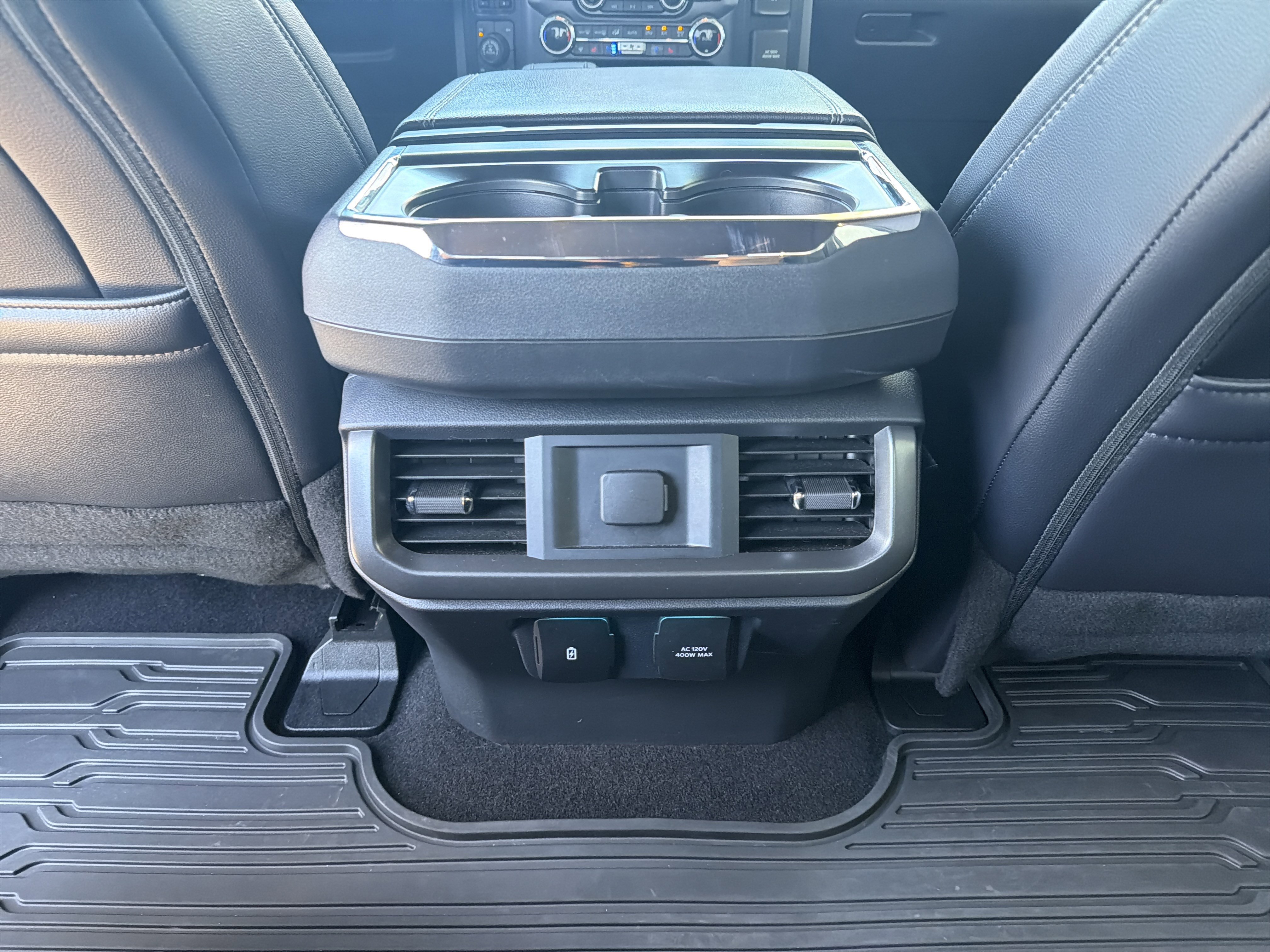 Used 2025 Ford F150 Lariat w/ Equipment Group 501A Mid image 28