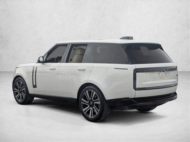 Used 2023 Land Rover Range Rover SE image 8