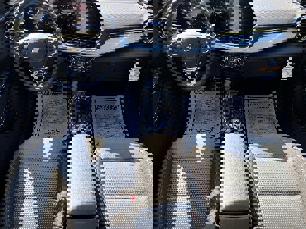 New 2026 Chevrolet Trax LT w/ Sunroof Package image 13