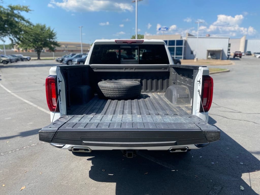 Used 2024 GMC Sierra 1500 AT4 w/ Technology Package AWD/4WD image 9