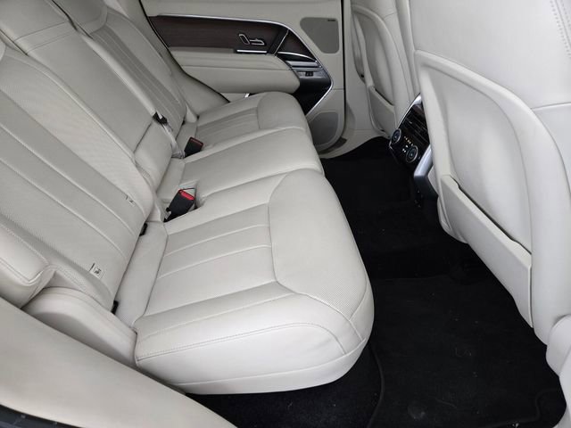Certified 2023 Land Rover Range Rover SE AWD/4WD image 17