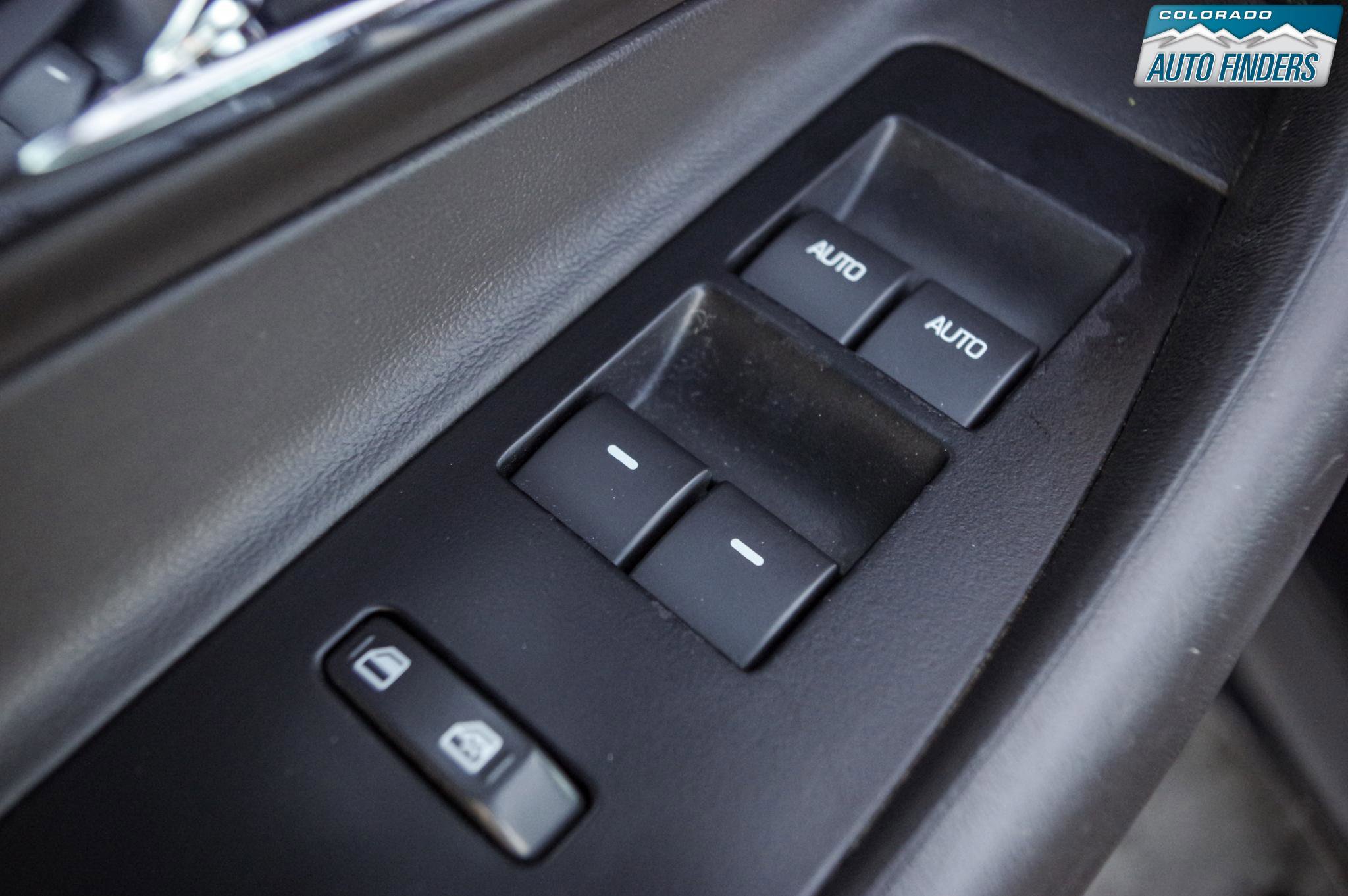 Used 2011 Ford Taurus SHO image 11