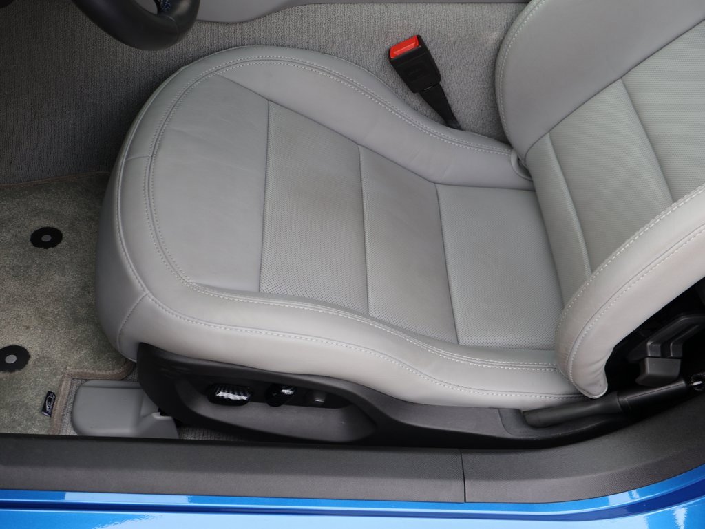 Used 2015 Chevrolet Corvette Stingray Coupe w/ 3LT Preferred Equipment Group image 39