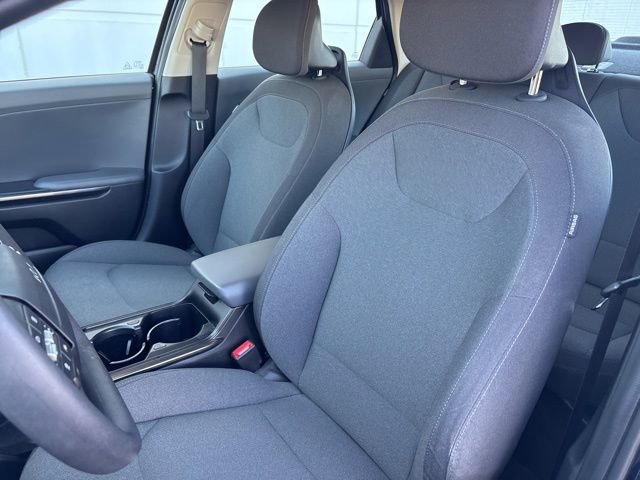 Used 2025 Kia K4 LXS image 26