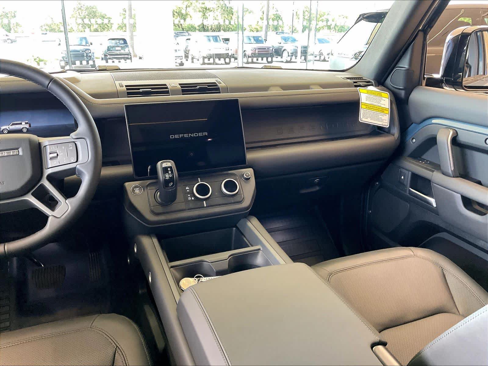 New 2026 Land Rover Defender 110 X-Dynamic SE AWD/4WD image 9