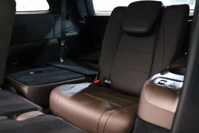 Used 2022 Mercedes-Benz GLS 580 4MATIC image 20