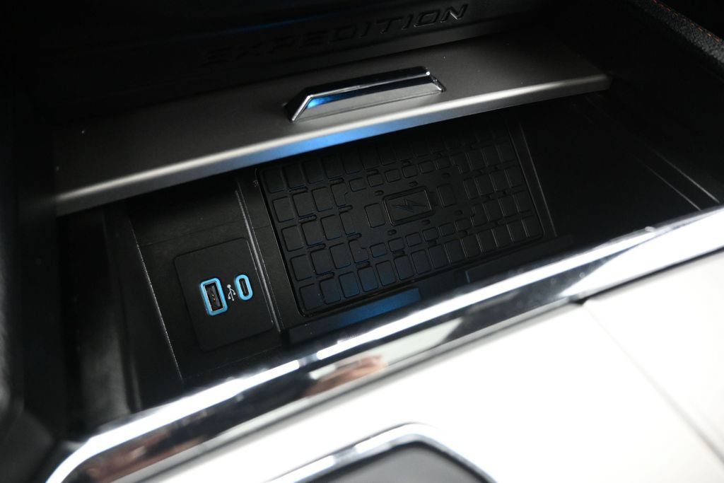 Used 2023 Ford Expedition Timberline AWD/4WD image 17
