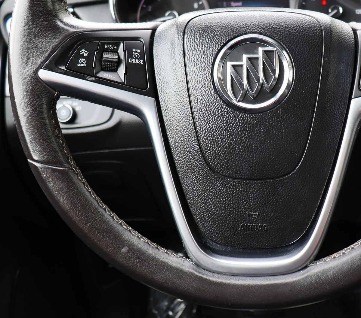 Used 2021 Buick Encore Preferred w/ Safety Package II FWD image 52
