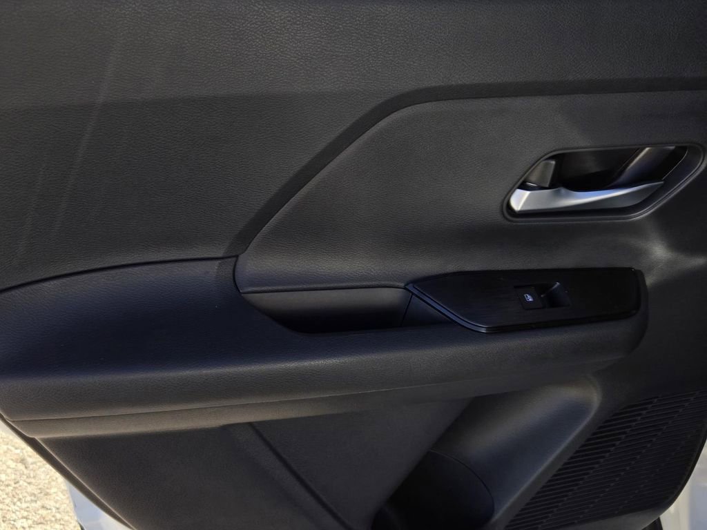 New 2026 Nissan Kicks SV image 11