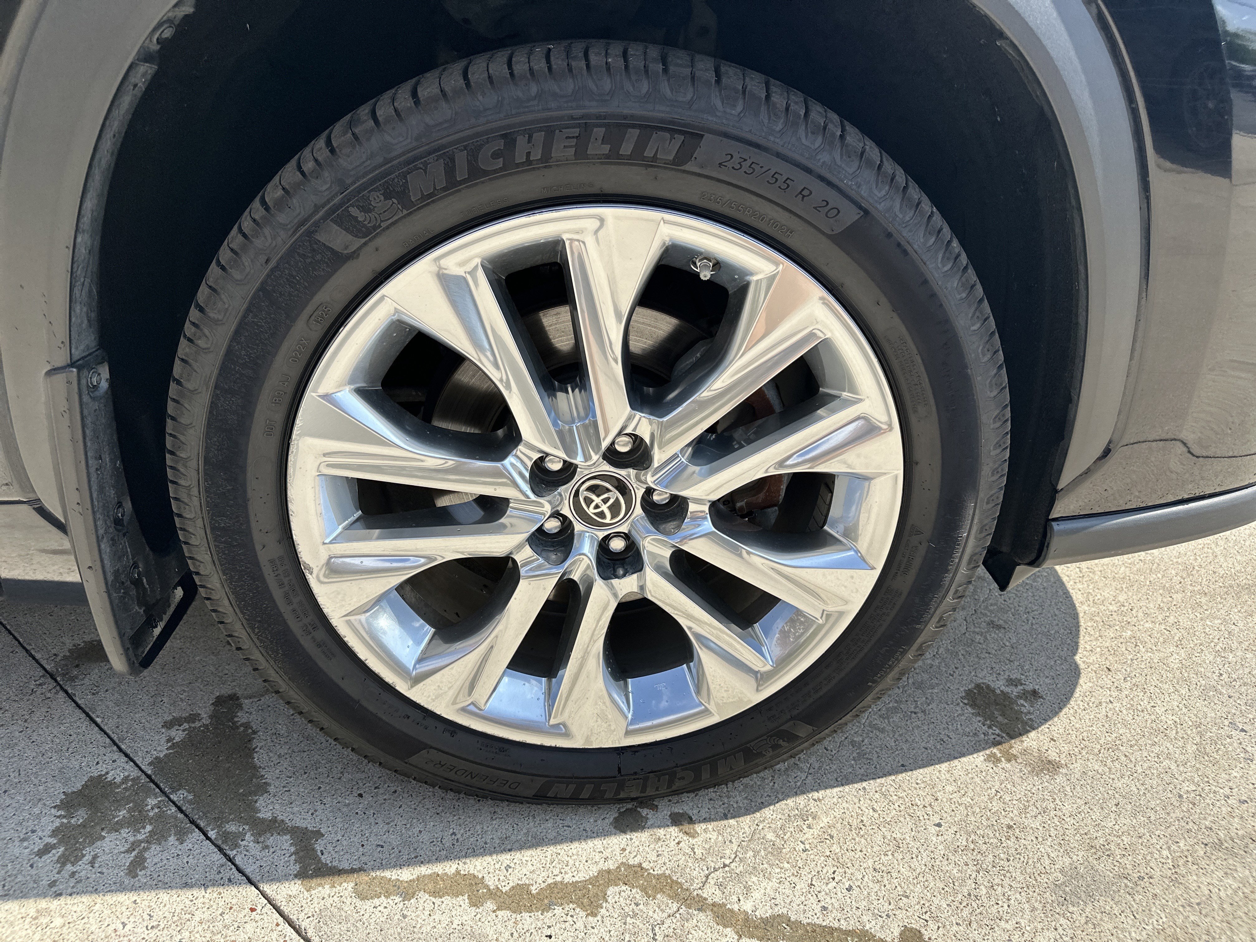 Used 2023 Toyota Highlander Limited AWD/4WD image 36