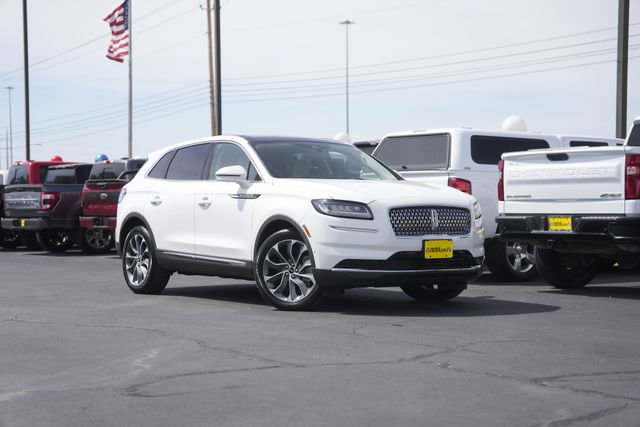 Used 2022 Lincoln Nautilus Reserve image 2