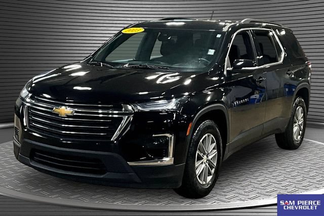 Used 2023 Chevrolet Traverse LT