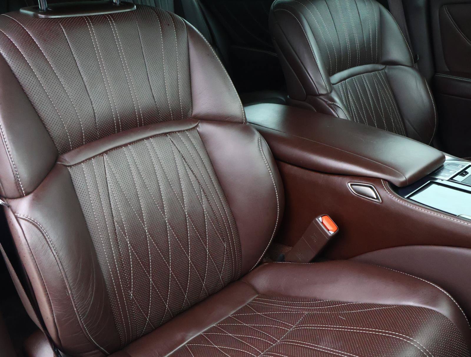 Used 2020 Lexus LS 500 w/ Interior Upgrade Package RWD image 16