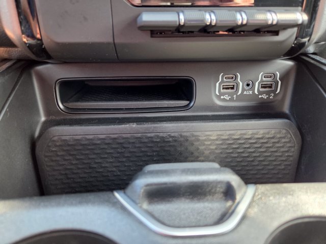Used 2024 RAM 1500 Big Horn RWD image 27