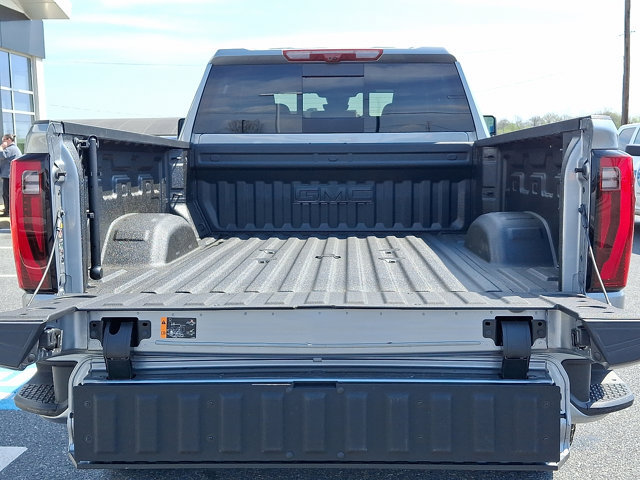 Used 2025 GMC Sierra 2500 Denali Ultimate AWD/4WD image 39