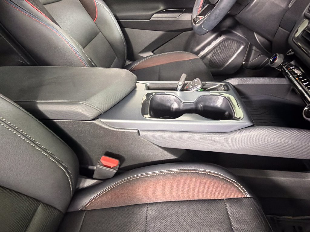 Certified 2024 Chevrolet Equinox EV RS FWD image 34