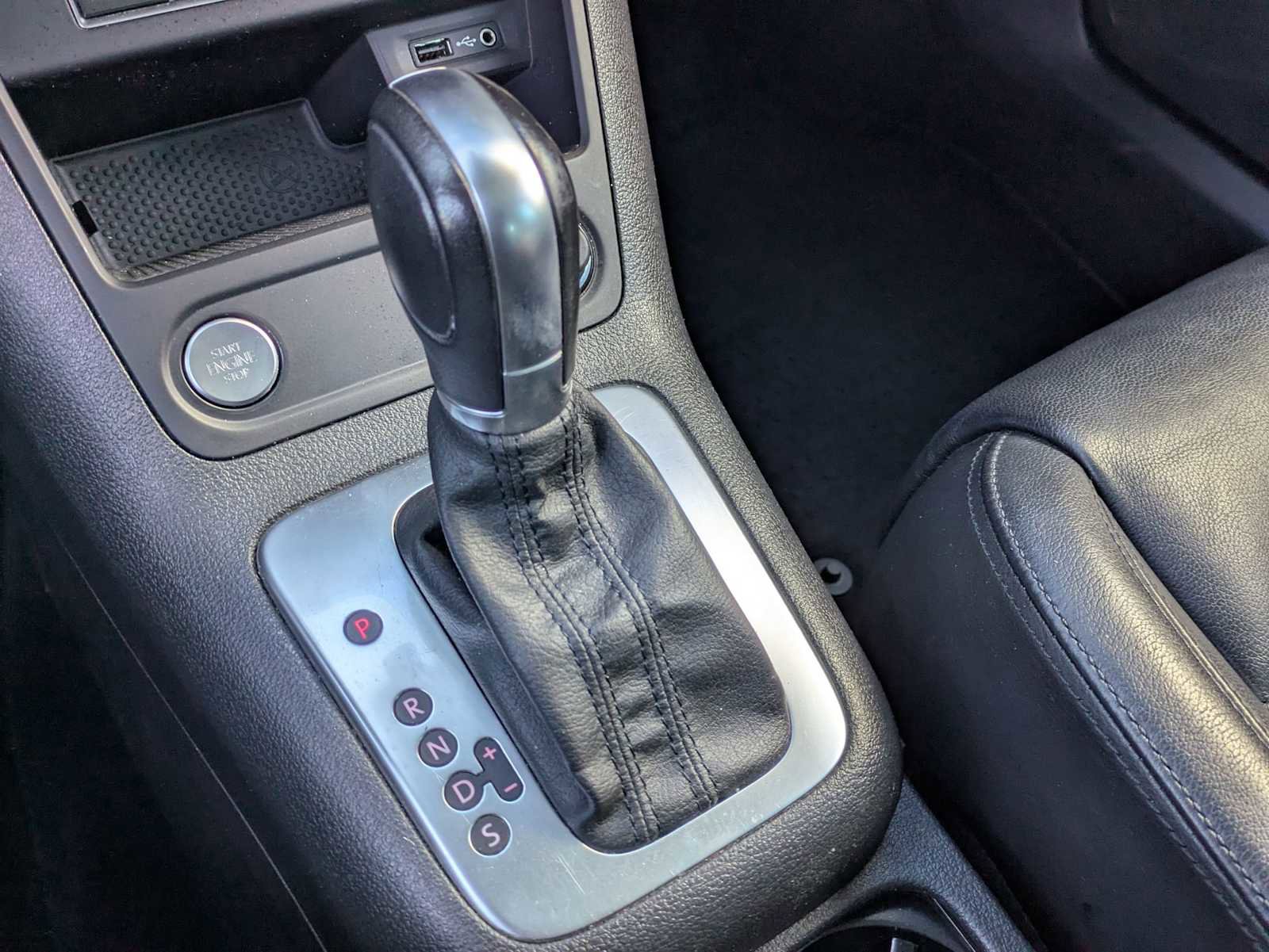 Used 2016 Volkswagen Tiguan SEL image 33