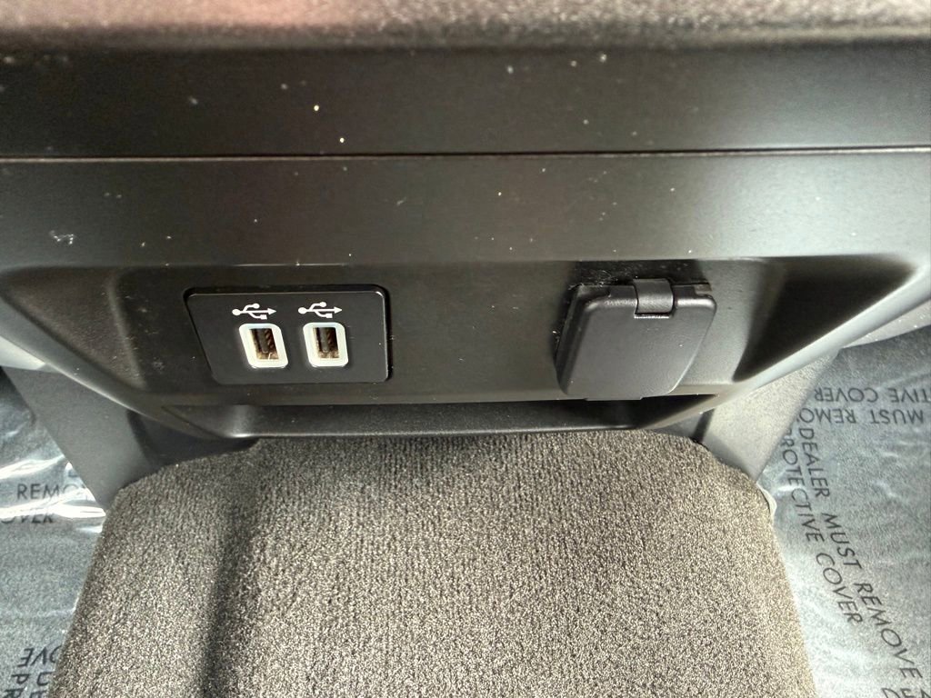 Used 2019 Ford F250 XLT w/ Snow Plow Prep Package image 28