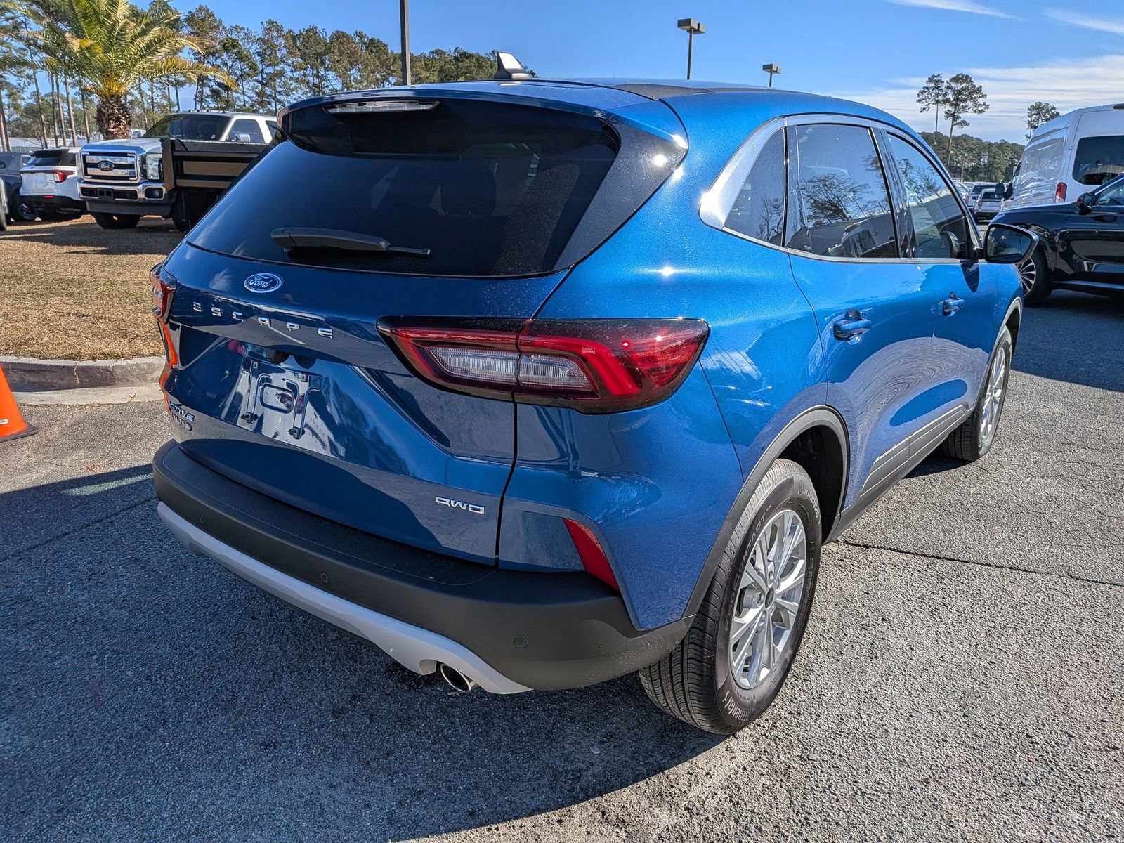 Certified 2023 Ford Escape Active w/ Tech Pack #2 image 4