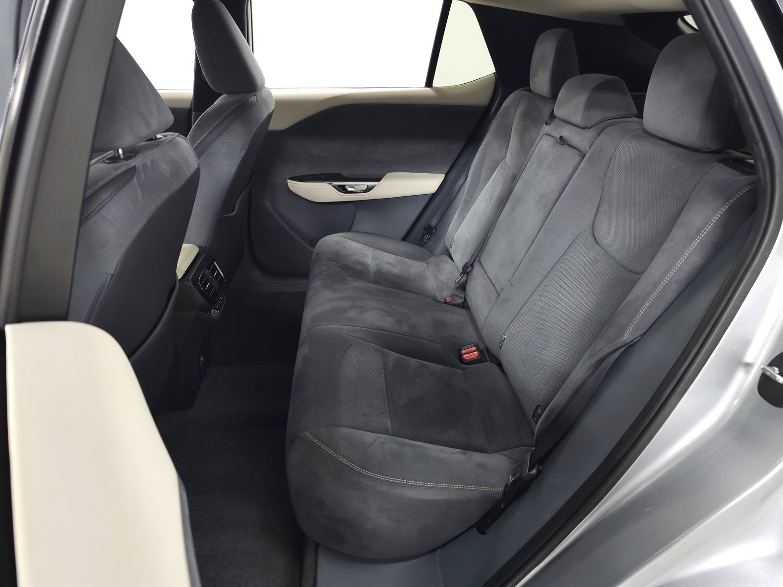 Certified 2023 Lexus RZ 450e Premium w/ Accessory Package (Z1) AWD/4WD image 33