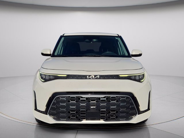 Used 2023 Kia Soul GT-Line w/ GT-Line Technology Package FWD image 4