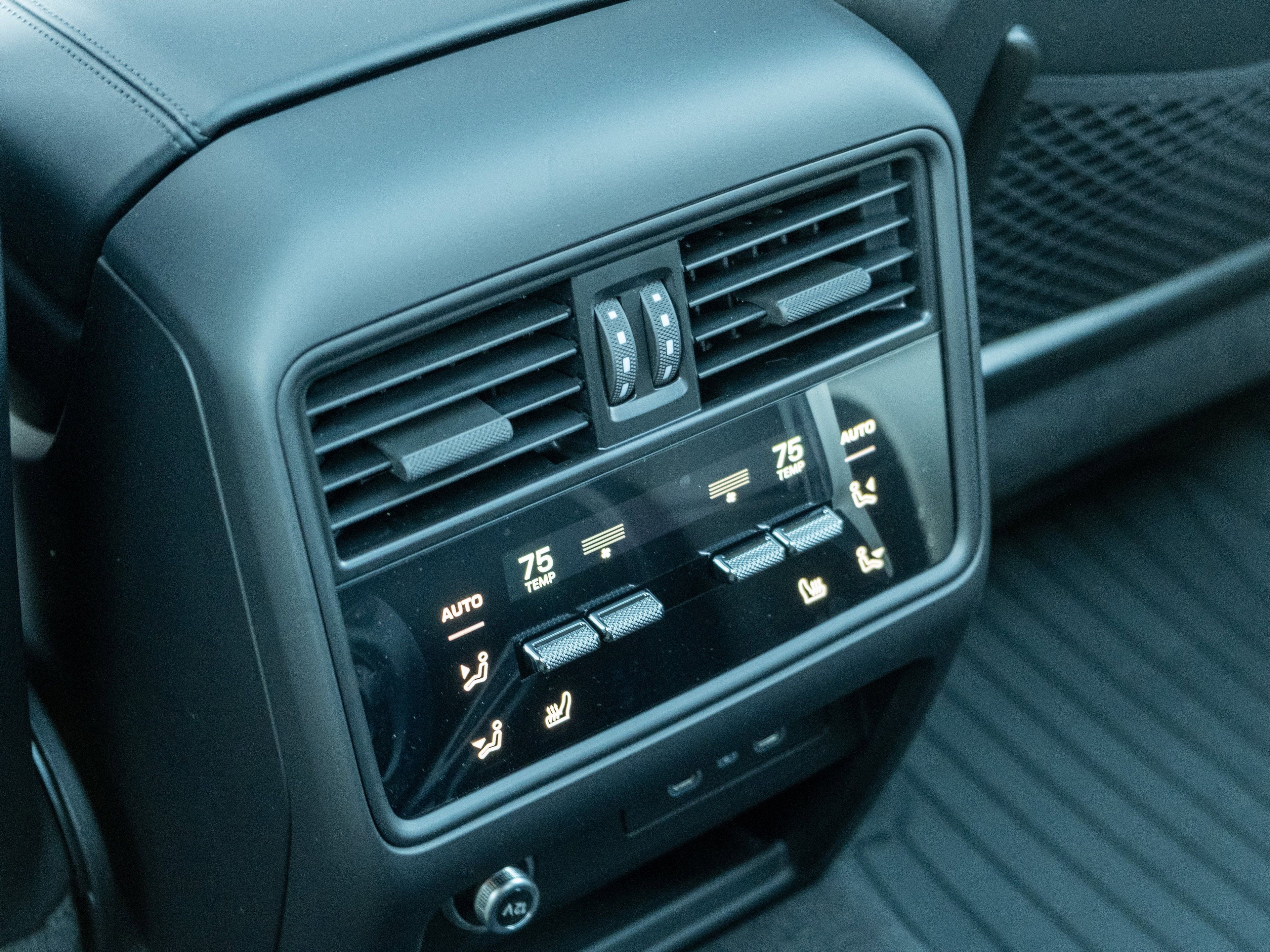 New 2026 Porsche Cayenne S image 37