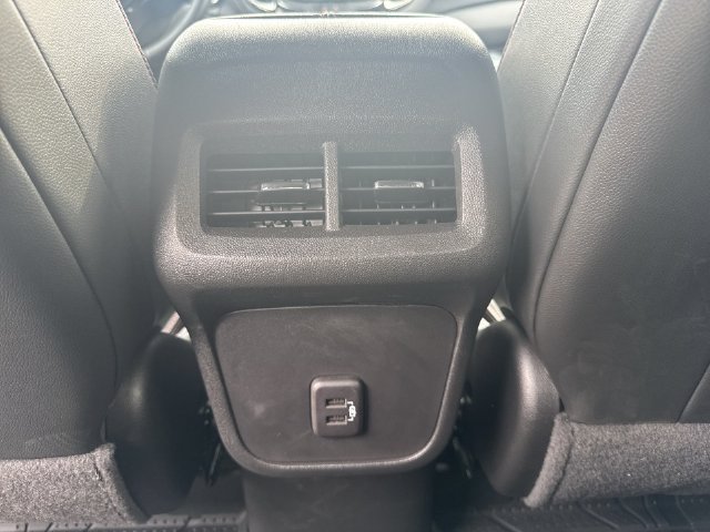 Used 2023 Chevrolet Equinox RS AWD/4WD image 25